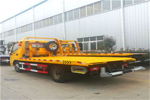 秀山附近拖车救援搭电